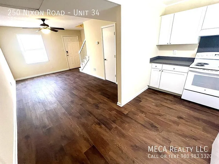250 Nixon Rd #34 — Photo 5
