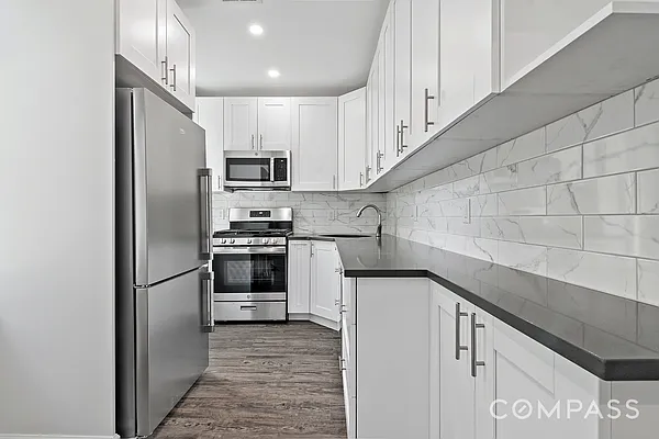 Rented by Compass | media 27