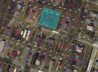 John St, Berkeley Springs, WV 25411