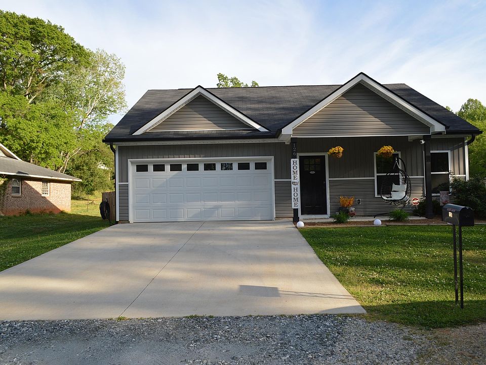 1st image of 126 Woodshire Dr