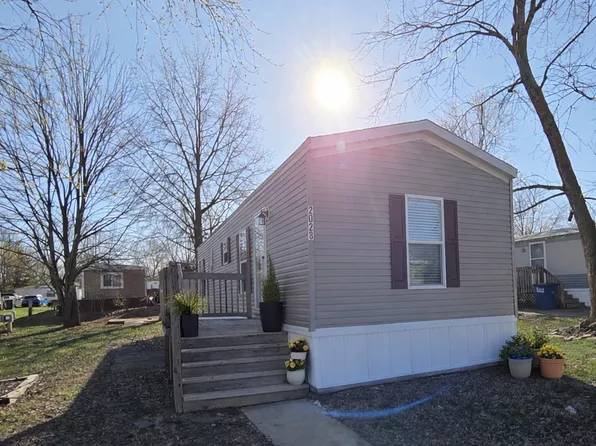 2028 Collier Blvd, O'Fallon, MO 63366