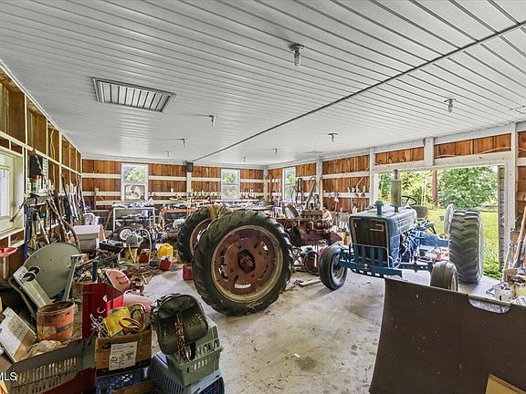 72nd image of 628 Christian Bend Rd