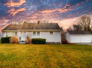 1315 Mayfield Rd, Fort Wayne, IN 46825