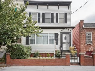 53-55 72nd St, Maspeth, NY 11378