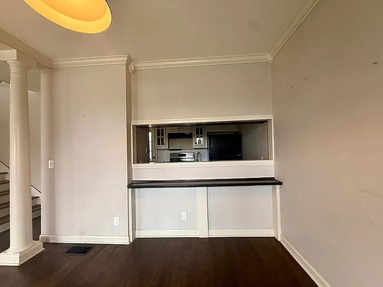 932B Russell St — Photo 12