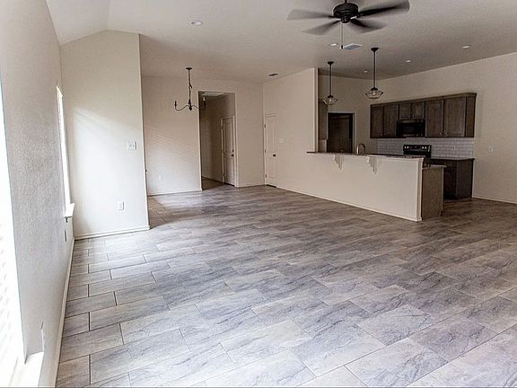 3rd image of 2605 136th St