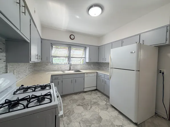 376 Michigan Ave #1, Paterson, NJ 07503