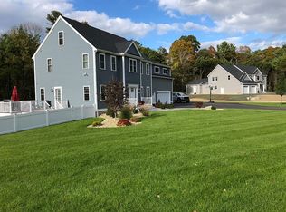 27 Thrush Hollow Ln, Middleboro, MA 02346