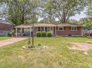 3928 Colony Gardens Dr, Saint Louis, MO 63125