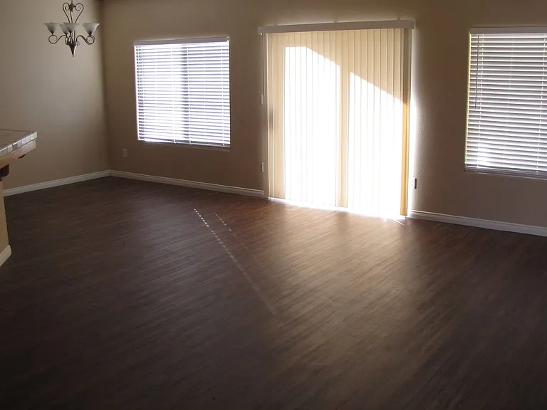 3711 Campfire Dr — Photo 5