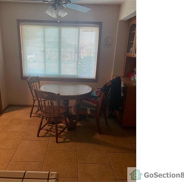 1st image of 610 La Sierra Way