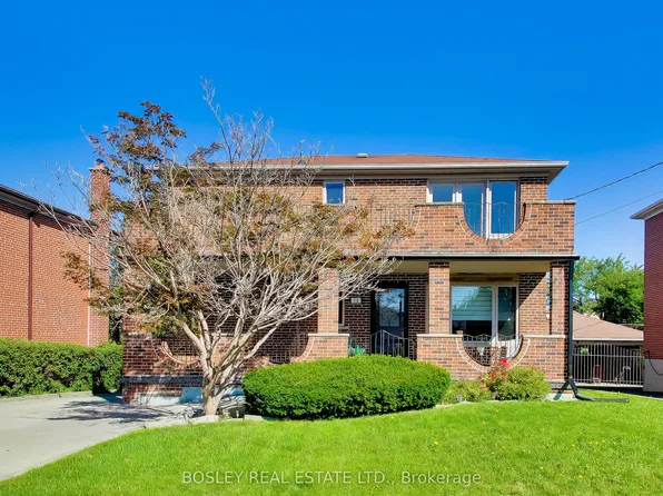 74 Raven Rd, Toronto, ON M6L 2A7