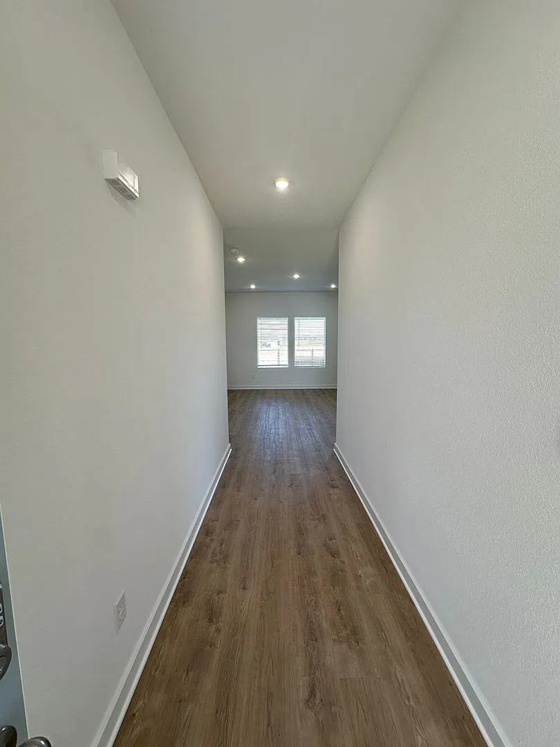 New to the Market — Photo 3
