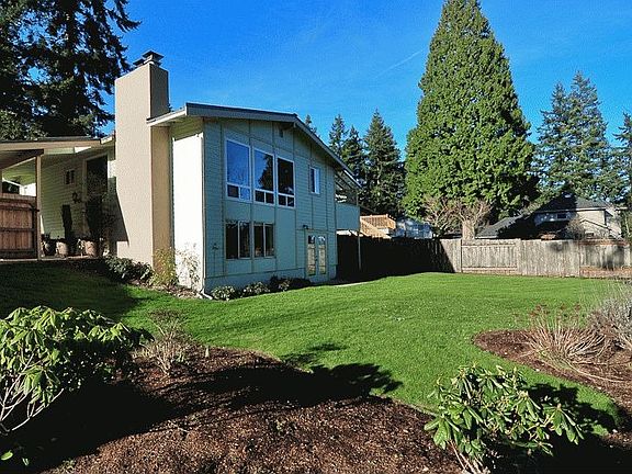 3rd image of 2520 166th Ave SE