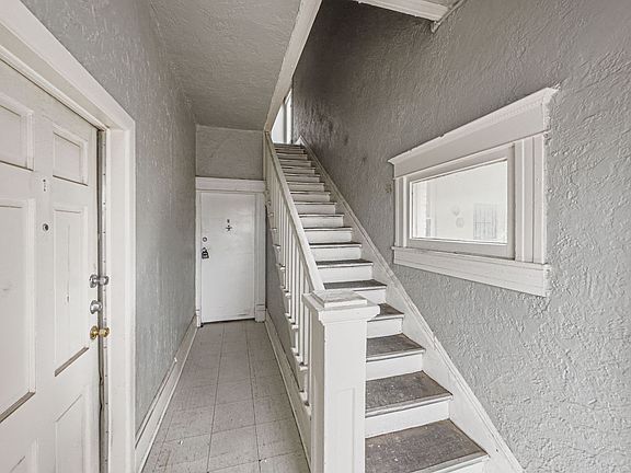 2nd image of 809 N Virginia St Unit 5