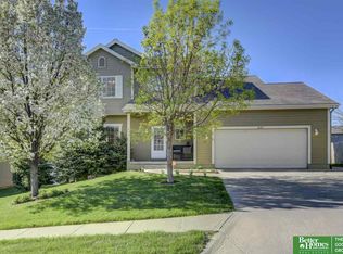 18707 Drexel St, Omaha, NE 68135