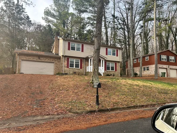 4915 Alburta Rd NW, Huntsville, AL 35816