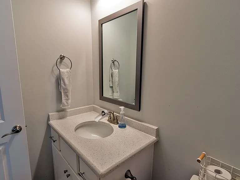 146 Lenore Ct — Photo 28