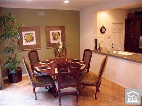 Fromal dining area