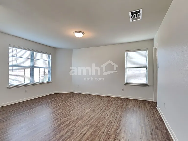 5501 Persimmon Dr — Photo 16
