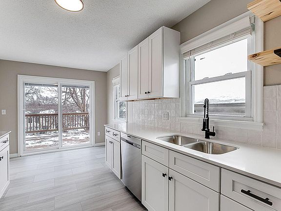 2nd image of 5855 Blaisdell Ave