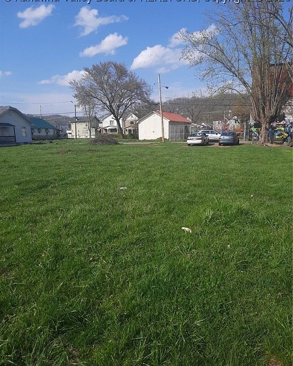 1st image of 1410 1st Ave
