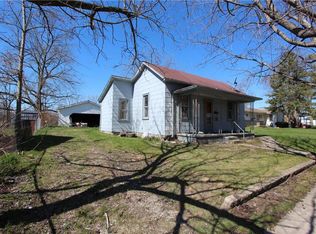 77 S Cherry St, London, OH 43140