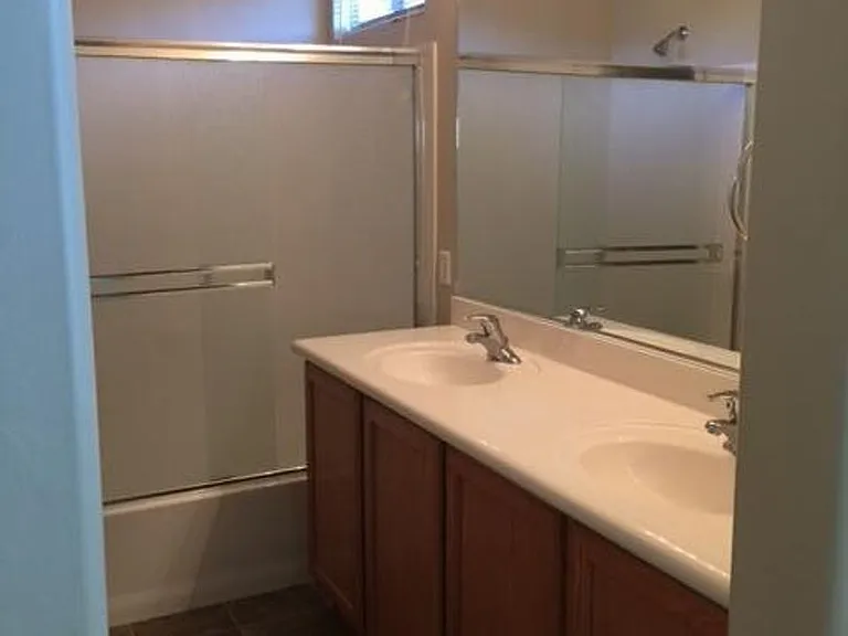 1631 W Blue Horizon St — Photo 14