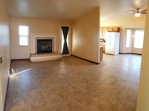2nd image of 2561 W Whisbrook Ln