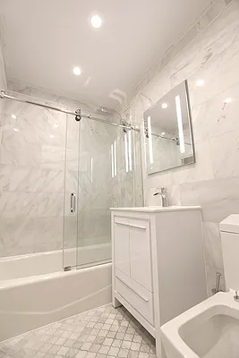 Rented by REAL New York | media 7