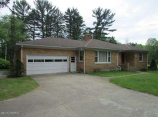 1297 Duck Lake Rd, Muskegon, MI 49445