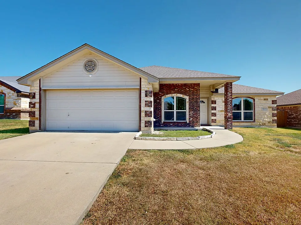 3407 Sands Ln