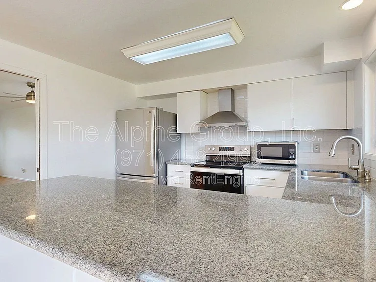 2314 SE 53rd Ave — Photo 14