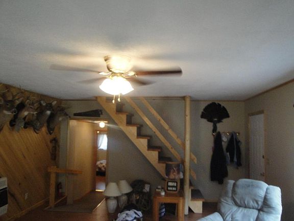 4th image of 66 Camelot Ln