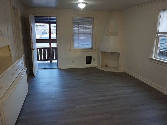 5th image of 803 W 11th St Unit 4