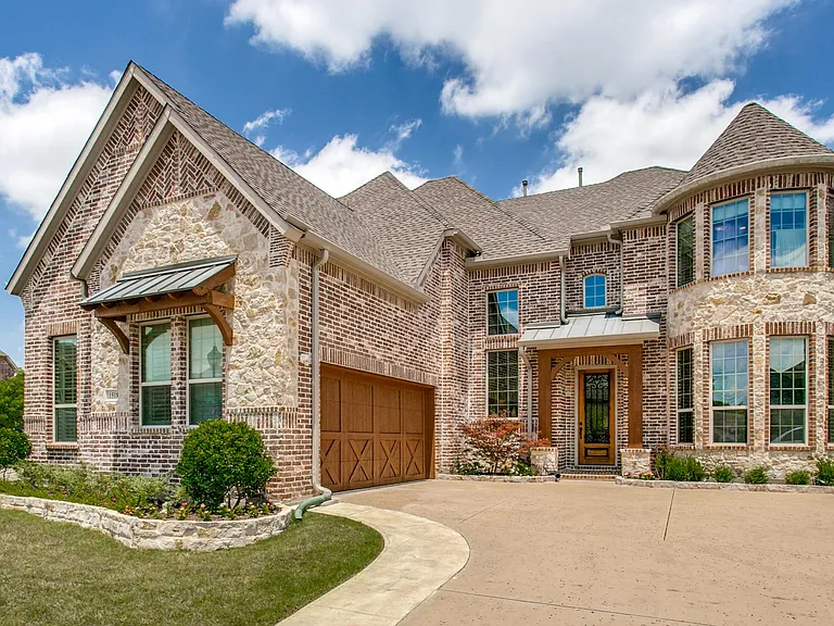 1518 Saddle Tree Rd — Photo 1