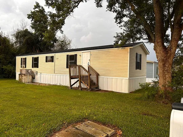 241 Lakeside Garden Cir, Lake Wales, FL 33859