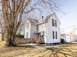 415 S Oak St, O'Fallon, IL 62269