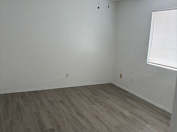 4th image of 2044 S Del Rio Dr #3