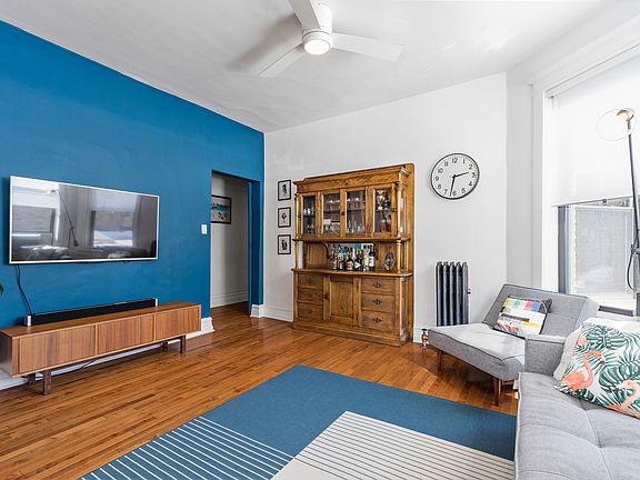 4th image of 3762 N Lakewood Ave #3S