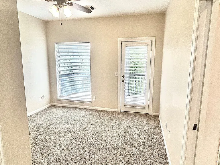 807 Kipp Ave #C — Photo 17