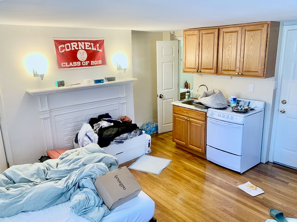 2nd image of 58 Anderson St APT 3