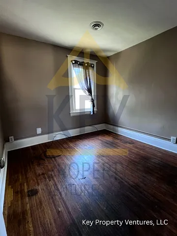 187 Burrows St - 1 — Photo 4