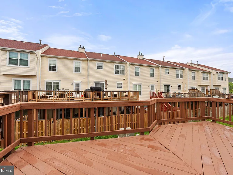 6804 Signature Cir — Photo 12