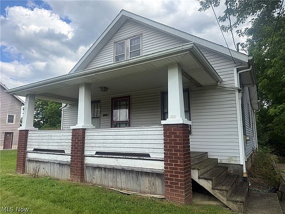 2nd image of 261 Hilton Ave