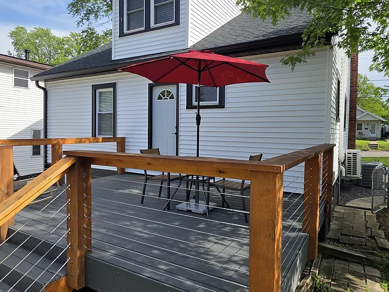 1409 E Samuel Ave — Photo 32