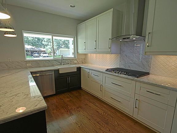 2nd image of 1806 Salford Dr