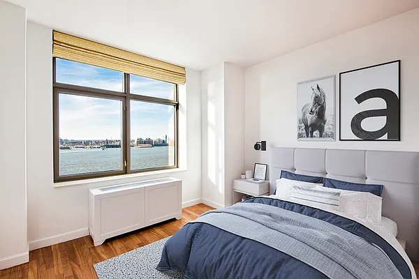 Rented by Compass | media 13