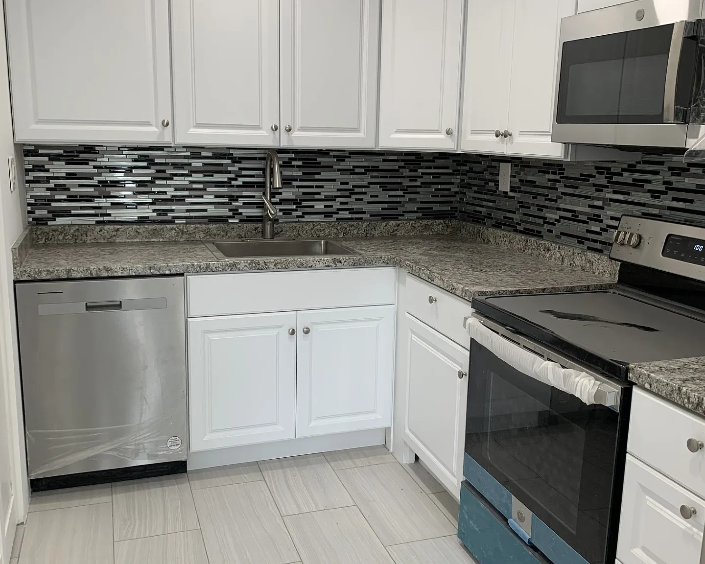 2 bed, 1.5 bath, 1088 sqft, $1,950 — Photo 1