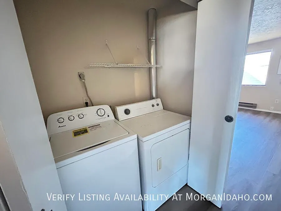 Carpet free! Cozy apartment in the heart of Meridian! — Photo 4